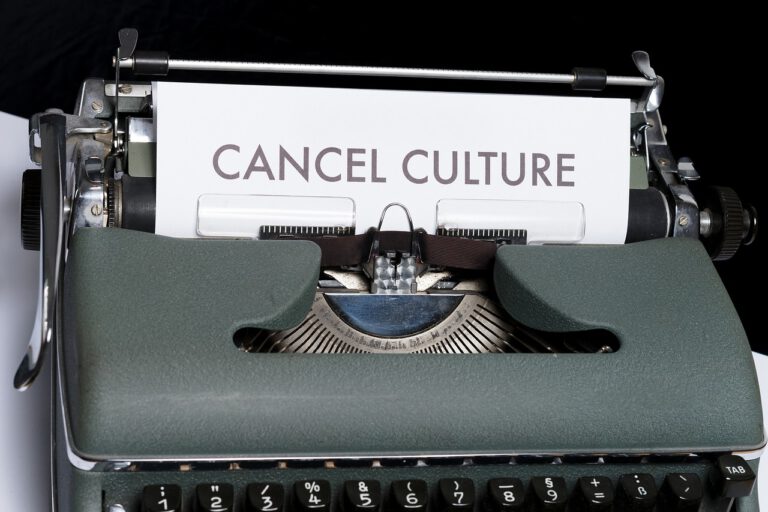Andruck: Adrian Daub: “Cancel Culture Transfer”